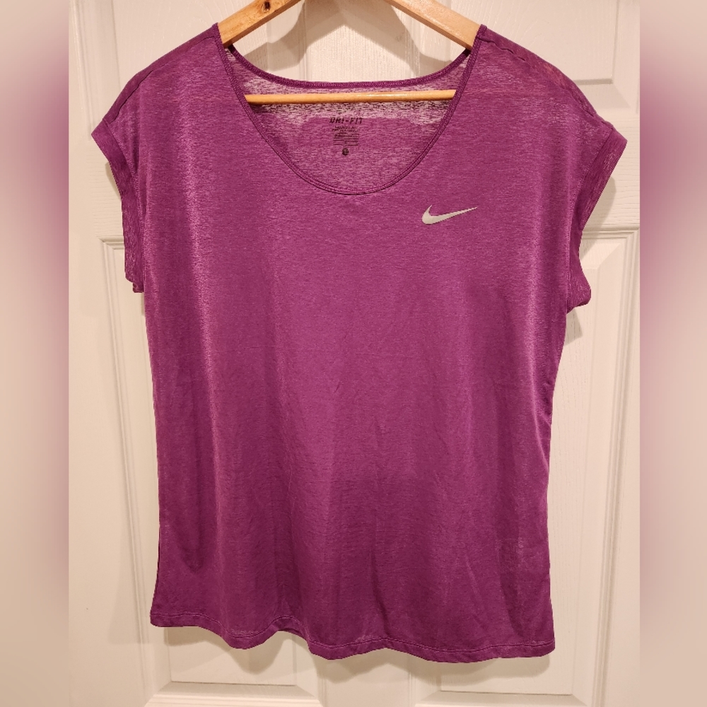 3/$20 Nike Sheer Dri-fit Workout Top